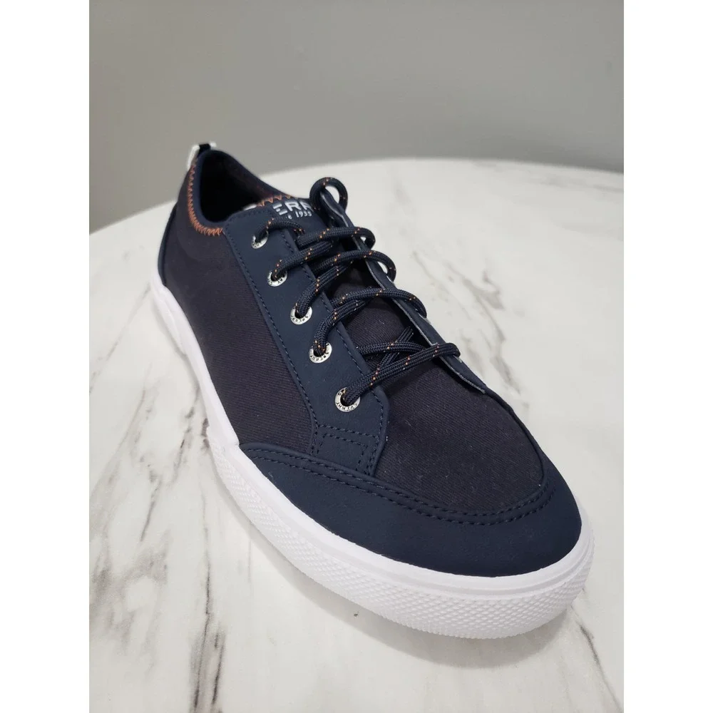 NEW NO BOX YOUTH BOYS SIZE 5 / EURO 37 Sperry Deckfin Deck Sneakers BOAT SHOES